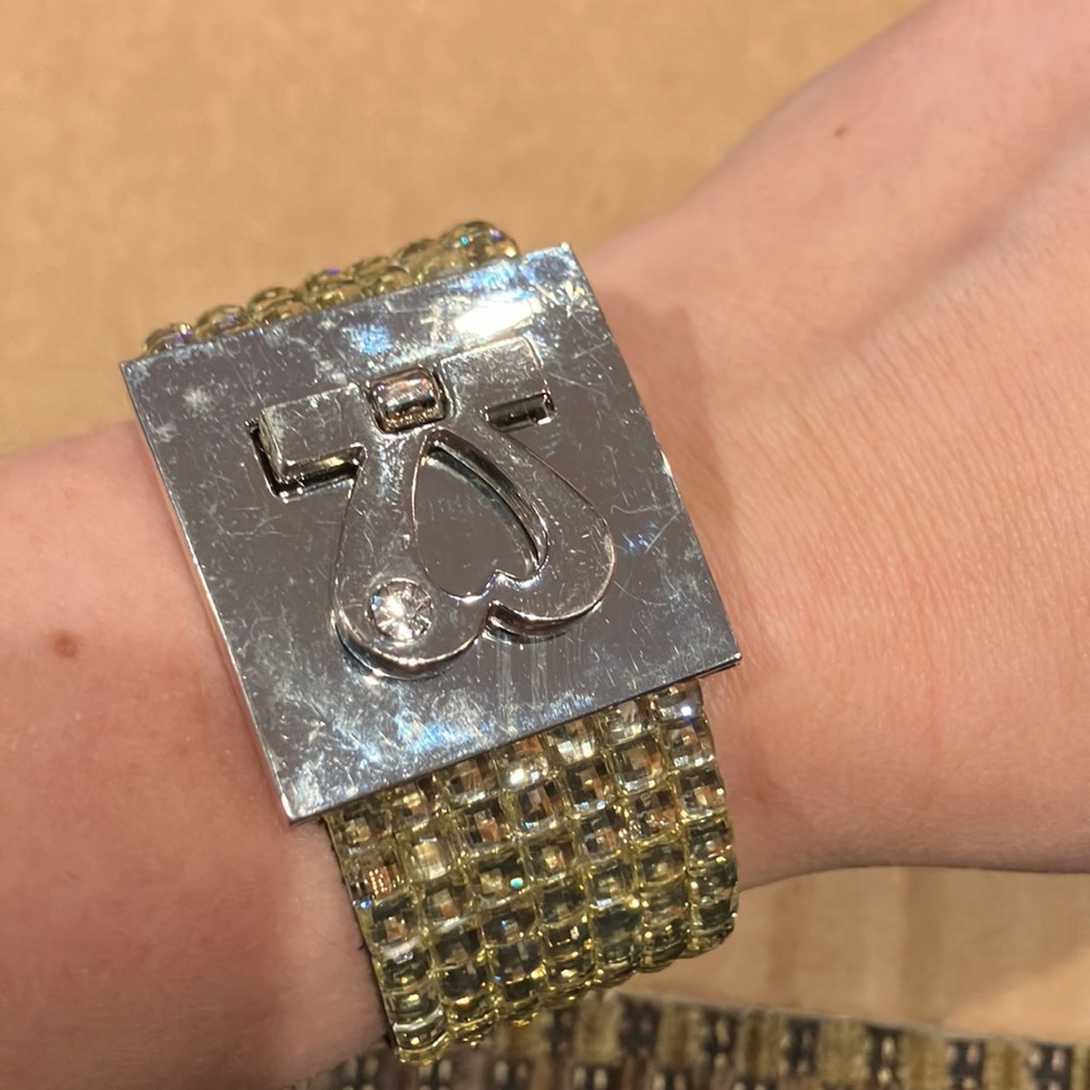 Rhinestone heart clasp bracelet - Picture 4 of 15